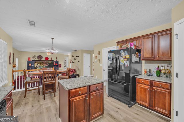 4336 Beaver Pond Court, Loganville, GA 30052