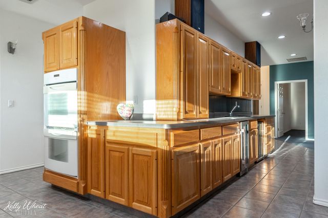 1118 Ashford Drive, San Angelo, TX 76901