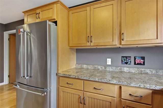 404 W MacArthur Avenue, Eau Claire, WI 54701