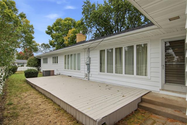 404 W MacArthur Avenue, Eau Claire, WI 54701