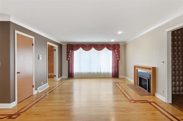 404 W MacArthur Avenue, Eau Claire, WI 54701
