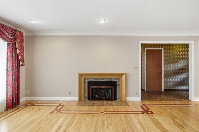 404 W MacArthur Avenue, Eau Claire, WI 54701