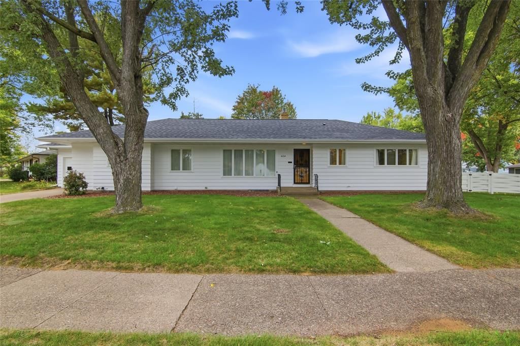 404 W MacArthur Avenue, Eau Claire, WI 54701