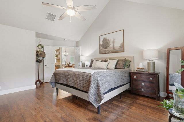 4875 Spreading Oak, Bulverde, TX 78163