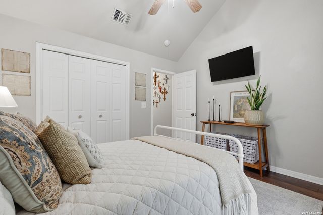 4875 Spreading Oak, Bulverde, TX 78163