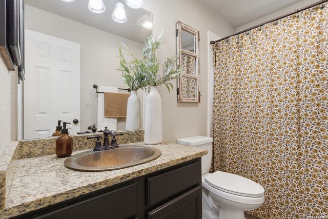 4875 Spreading Oak, Bulverde, TX 78163