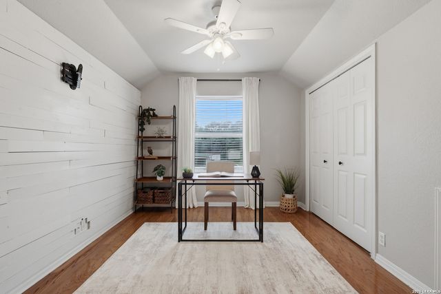 4875 Spreading Oak, Bulverde, TX 78163