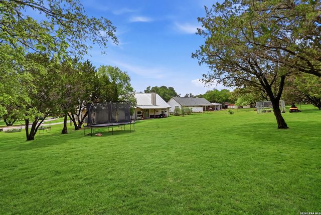 4875 Spreading Oak, Bulverde, TX 78163