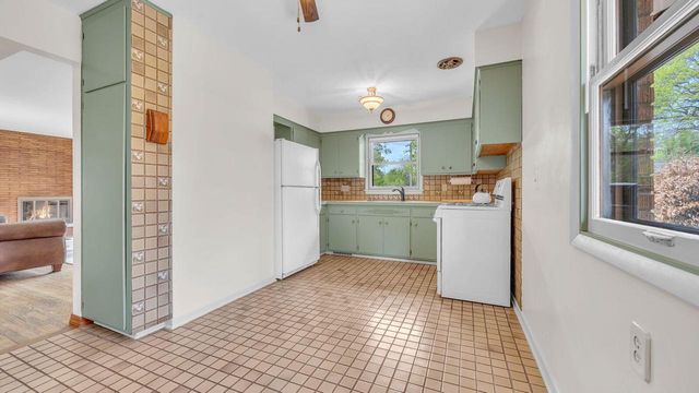 85 S Reserve AVENUE, Fond Du Lac, WI 54935