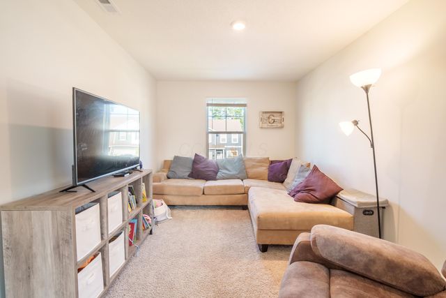 834 Allegro Drive, Reynoldsburg, OH 43068