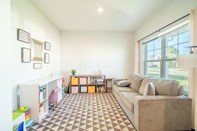 834 Allegro Drive, Reynoldsburg, OH 43068