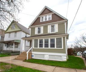 3425 Highview Avenue, Cleveland, OH 44109