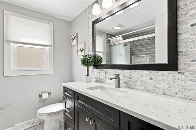 20 Leni Lane, Cheektowaga, NY 14225
