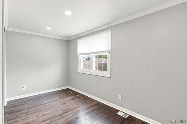 20 Leni Lane, Cheektowaga, NY 14225