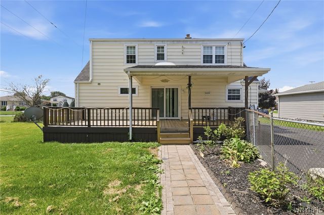 20 Leni Lane, Cheektowaga, NY 14225