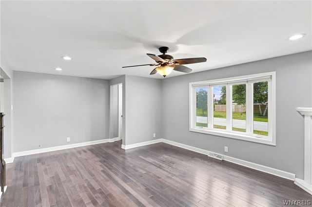 20 Leni Lane, Cheektowaga, NY 14225