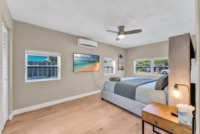 190 NE 21st Street, Boca Raton, FL 33431