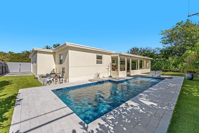 190 NE 21st Street, Boca Raton, FL 33431