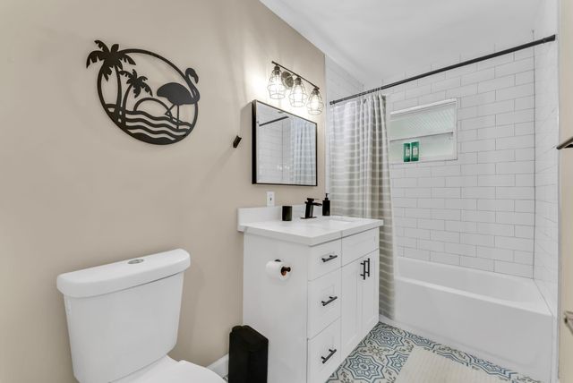 190 NE 21st Street, Boca Raton, FL 33431