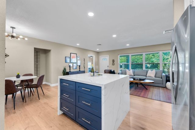 190 NE 21st Street, Boca Raton, FL 33431