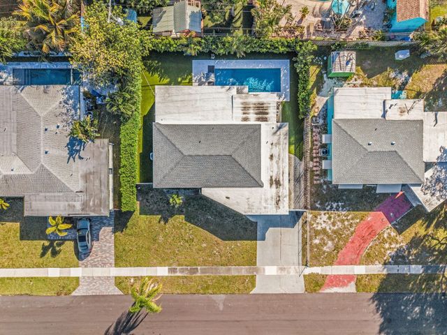 190 NE 21st Street, Boca Raton, FL 33431