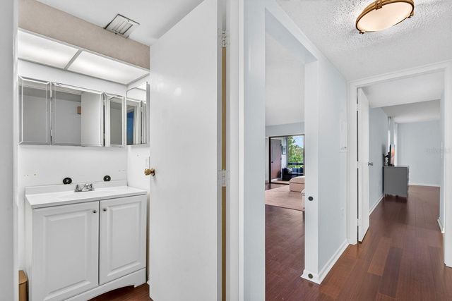 5030 MARSH FIELD ROAD 22, Sarasota, FL 34235