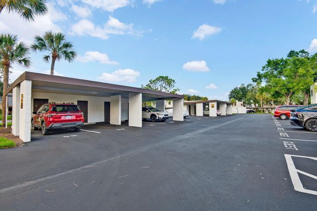5030 MARSH FIELD ROAD 22, Sarasota, FL 34235