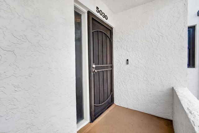 5030 MARSH FIELD ROAD 22, Sarasota, FL 34235