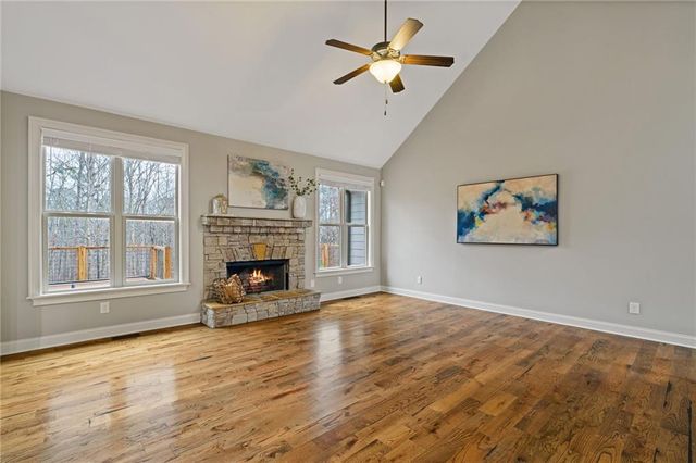 132 Amberleigh Drive, White, GA 30184