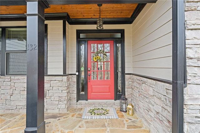 132 Amberleigh Drive, White, GA 30184