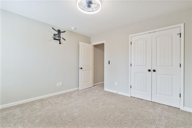 132 Amberleigh Drive, White, GA 30184