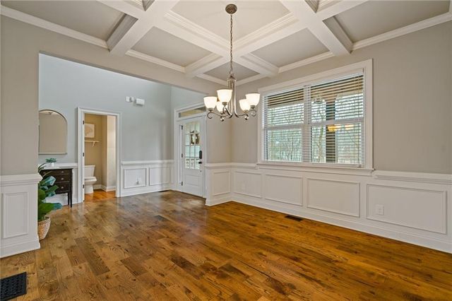 132 Amberleigh Drive, White, GA 30184