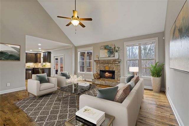 132 Amberleigh Drive, White, GA 30184