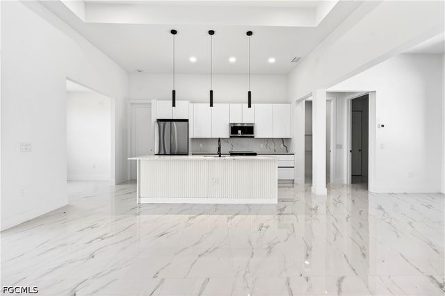 331 NE 15th ST, Cape Coral, FL 33909