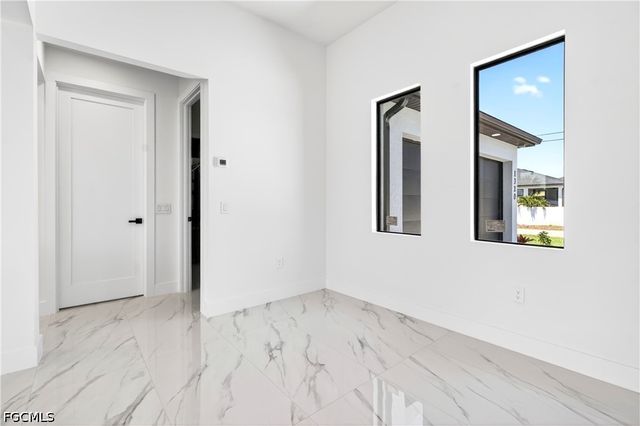 331 NE 15th ST, Cape Coral, FL 33909