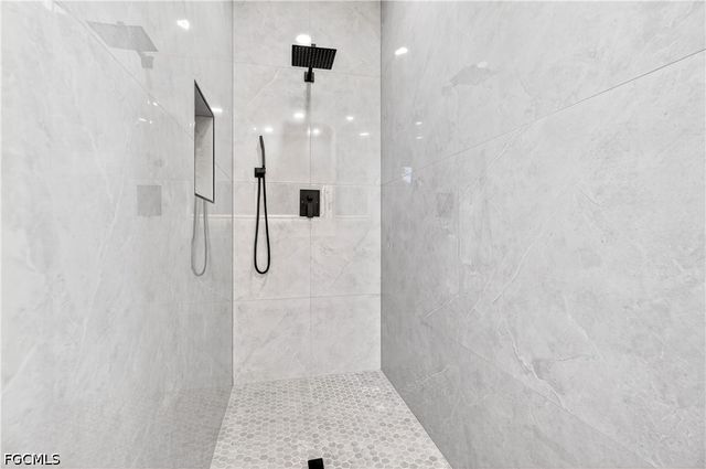 331 NE 15th ST, Cape Coral, FL 33909