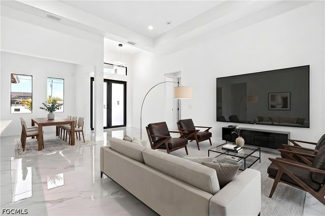 331 NE 15th ST, Cape Coral, FL 33909