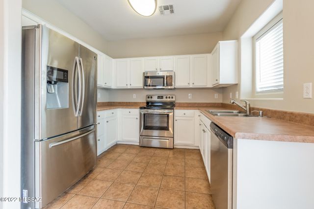 39532 Cinch Strap Place, Tucson, AZ 85739