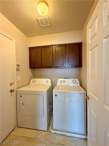8346 Fame Avenue, Las Vegas, NV 89147