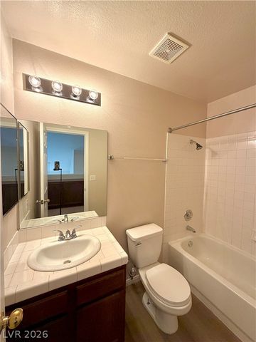 8346 Fame Avenue, Las Vegas, NV 89147