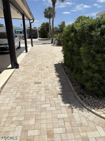 17920 Bryan CT, Fort Myers Beach, FL 33931