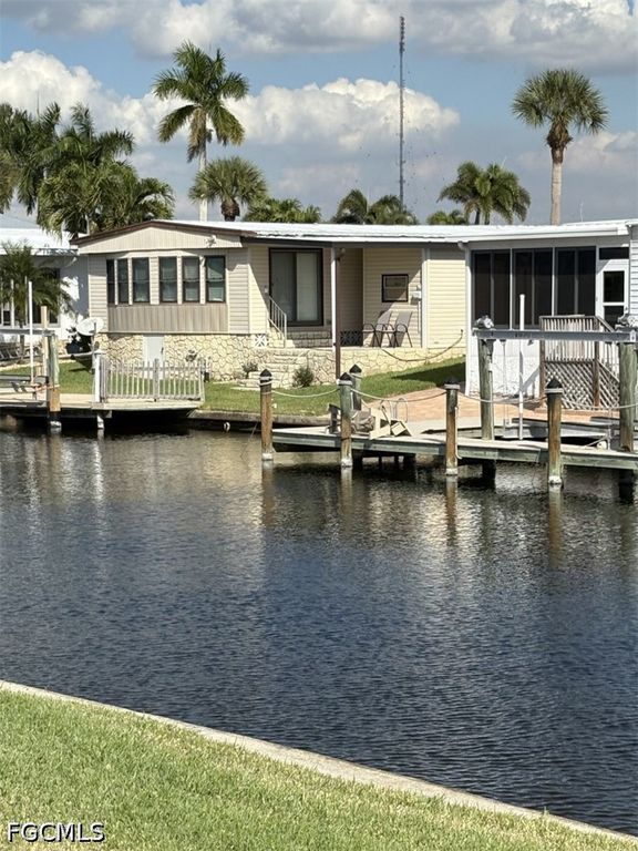 17920 Bryan CT, Fort Myers Beach, FL 33931