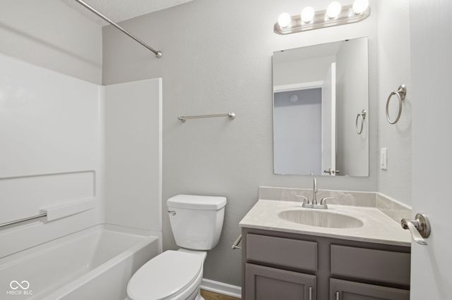 987 Rosemary Circle, Greenfield, IN 46140