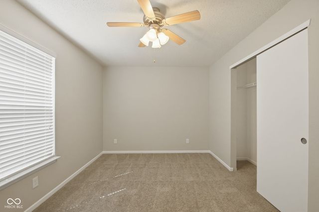 987 Rosemary Circle, Greenfield, IN 46140