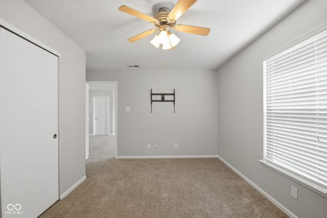 987 Rosemary Circle, Greenfield, IN 46140