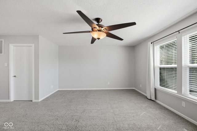 987 Rosemary Circle, Greenfield, IN 46140