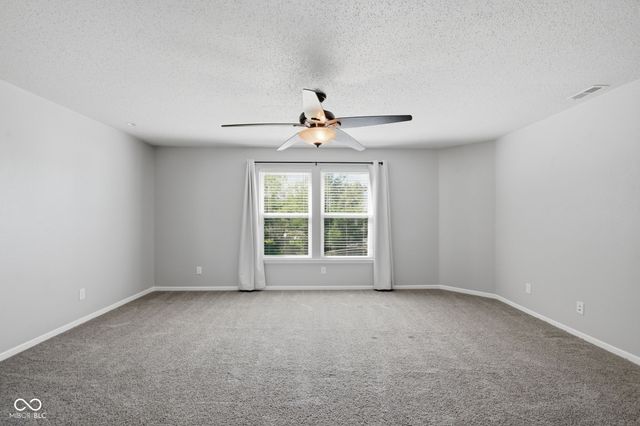 987 Rosemary Circle, Greenfield, IN 46140