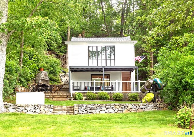 14 Bogus Hill Road, New Fairfield, CT 06812