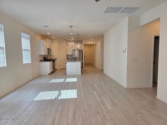 10800 W Embrey Drive, Marana, AZ 85653