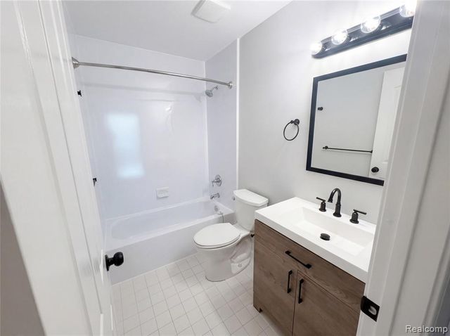 5490 Scott Court, Ypsilanti, MI 48197